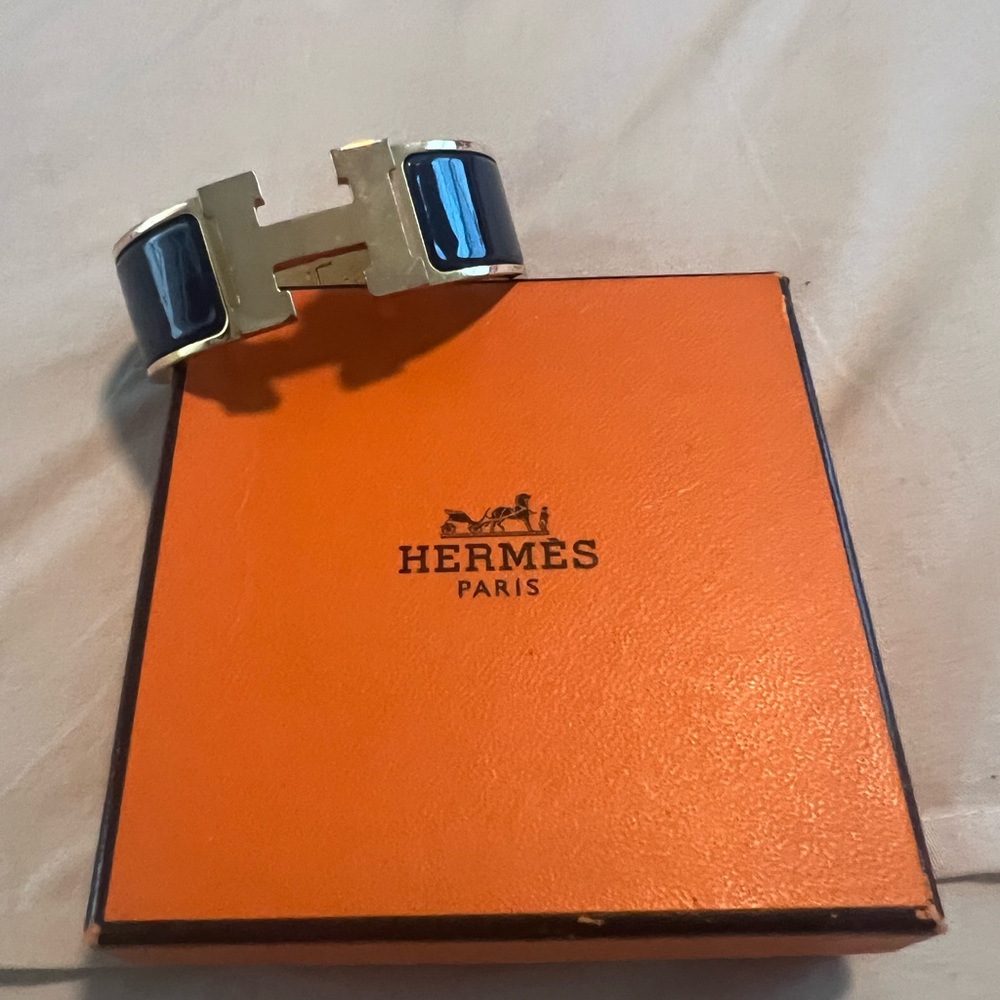Hermes Large Navy click clack cuff